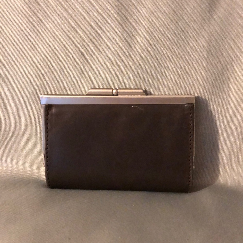 Wilson’s Leather clasp card case - EUC